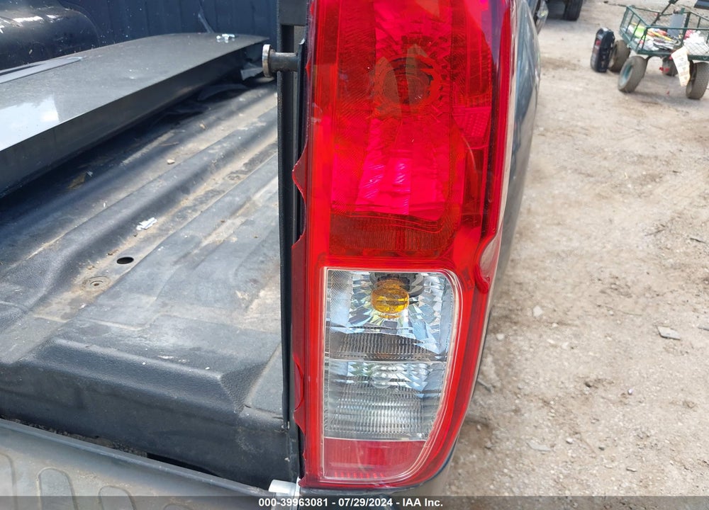 2006 NISSAN FRONTIER SE VIN: 1N6AD07U16C462637