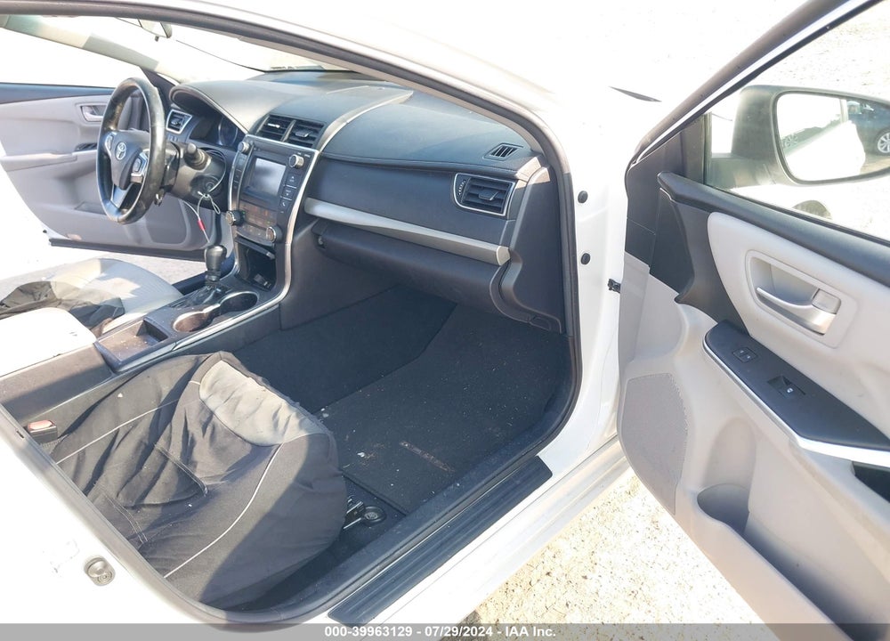 2017 TOYOTA CAMRY SE VIN: 4T1BF1FK3HU440090