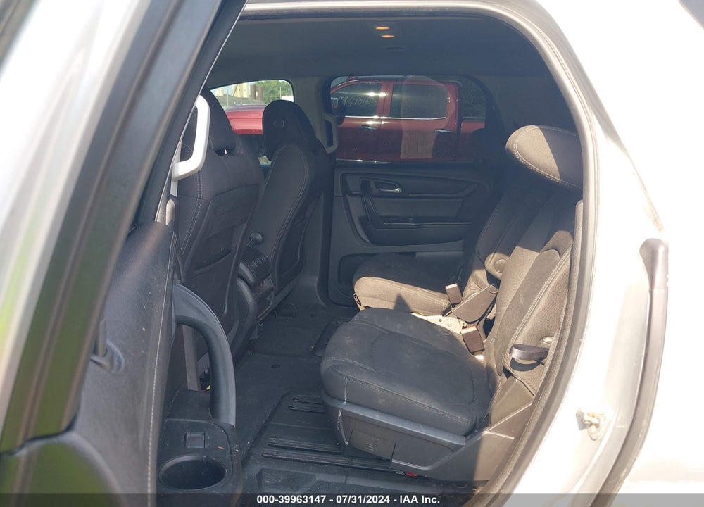 2016 GMC ACADIA VIN: 1GKKVPKD3GJ213682