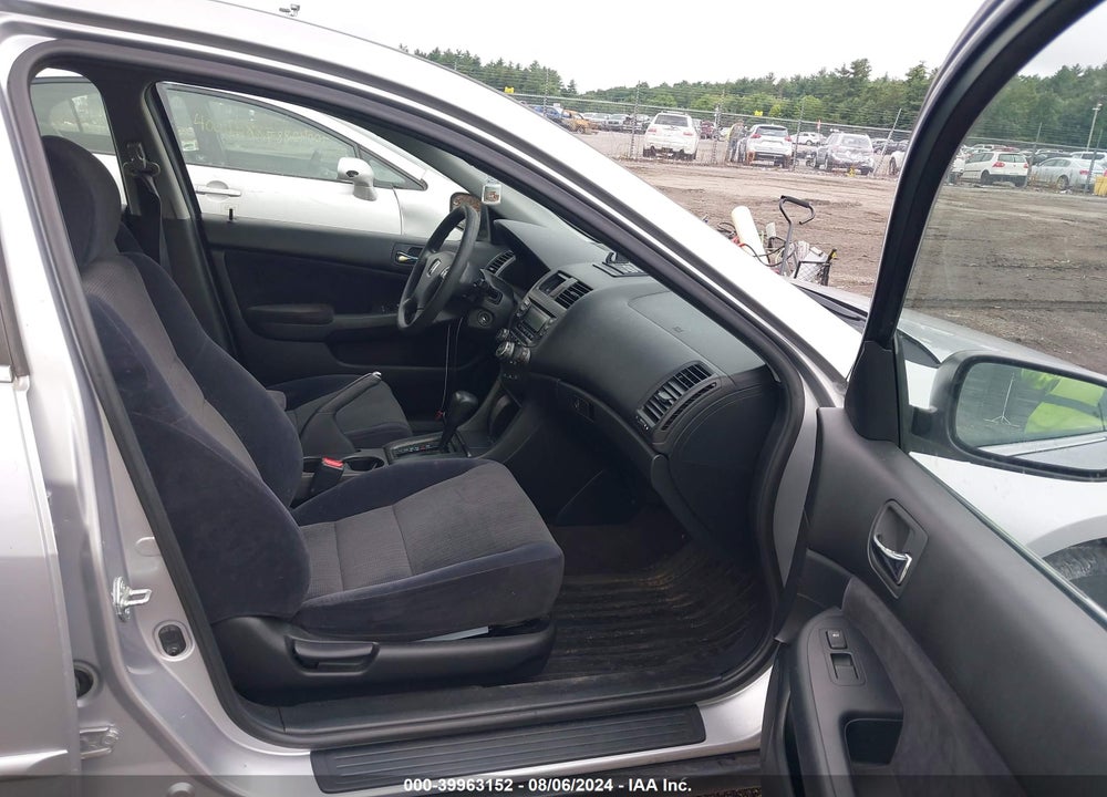 2003 HONDA ACCORD 2.4 LX VIN: JHMCM56343C066777
