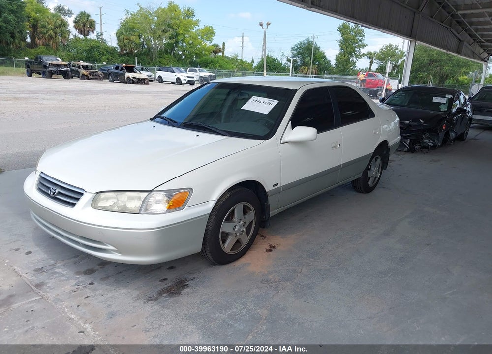 2001 TOYOTA CAMRY LE VIN: JT2BG22K610546147