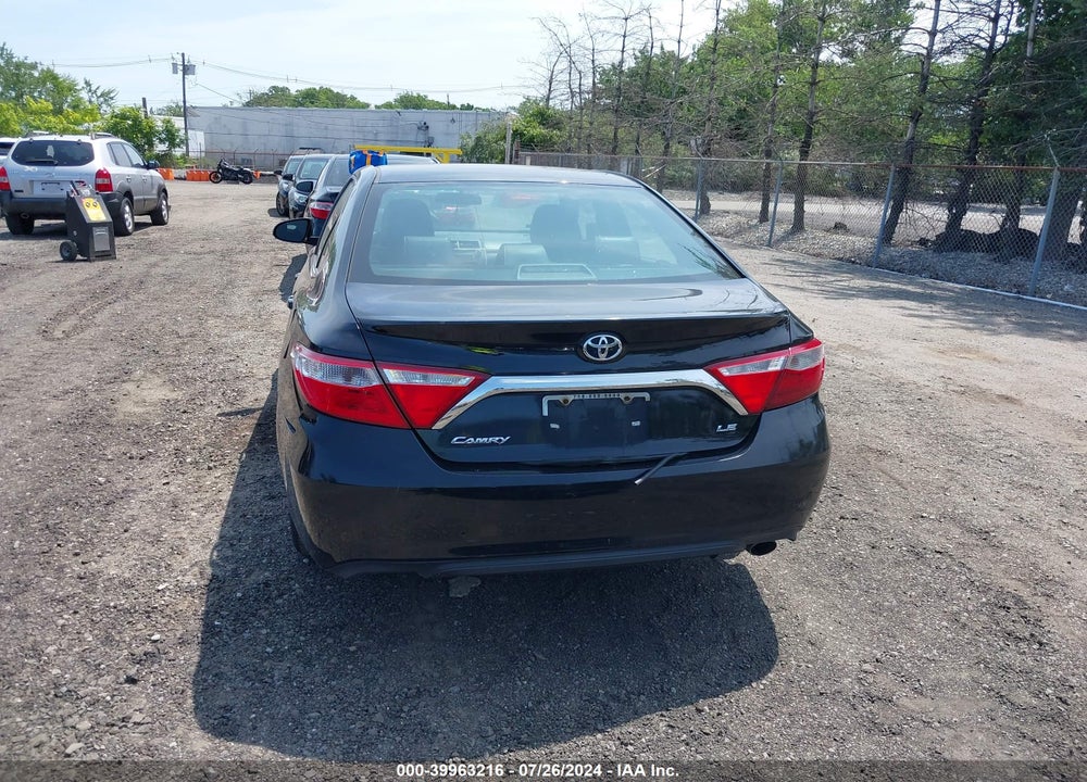 2016 TOYOTA CAMRY SE VIN: 4T1BF1FK0GU153580