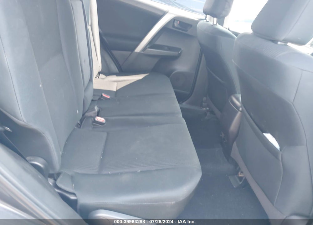 2017 TOYOTA RAV4 LE VIN: 2T3BFREV7HW646773