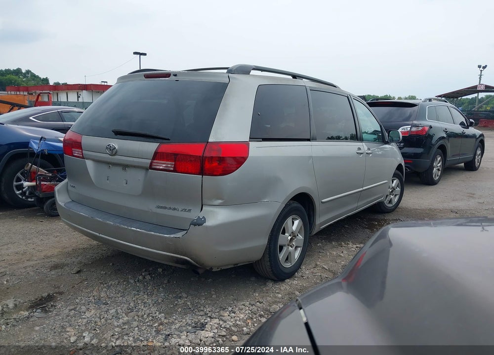 2005 TOYOTA SIENNA XLE VIN: 5TDZA22C25S277289