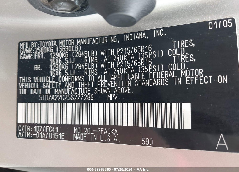 2005 TOYOTA SIENNA XLE VIN: 5TDZA22C25S277289