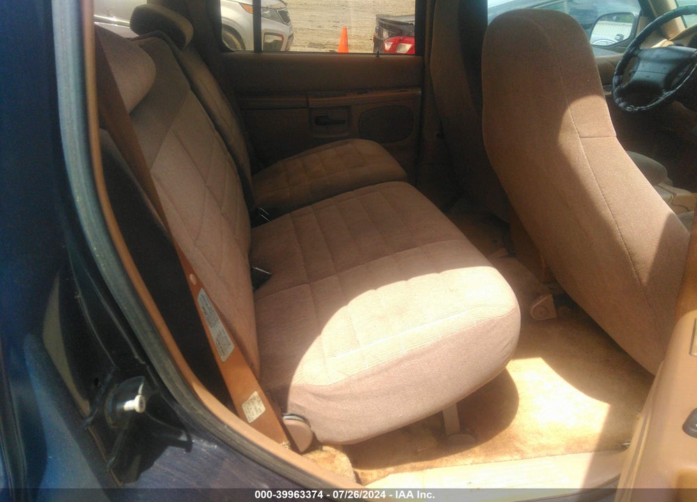1996 FORD EXPLORER VIN: 1FMDU32X4TUA90277