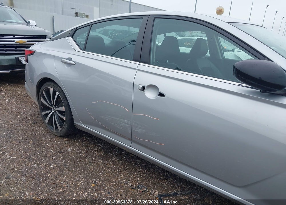2022 NISSAN ALTIMA SR FWD VIN: 1N4BL4CV3NN303286