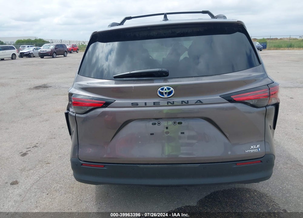 2022 TOYOTA SIENNA XLE VIN: 5TDYRKEC8NS107129