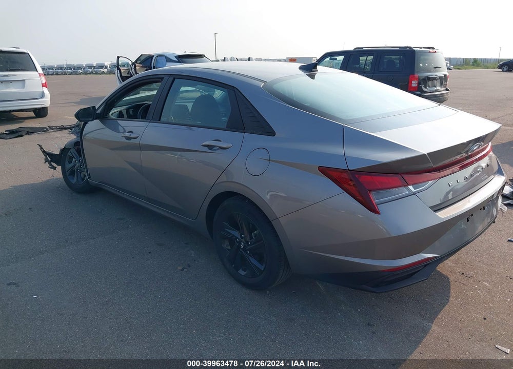 2022 HYUNDAI ELANTRA SEL VIN: KMHLS4AG9NU369641