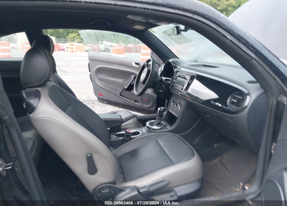 2015 VOLKSWAGEN BEETLE 1.8T FLEET EDITION VIN: 3VWF17AT2FM603771