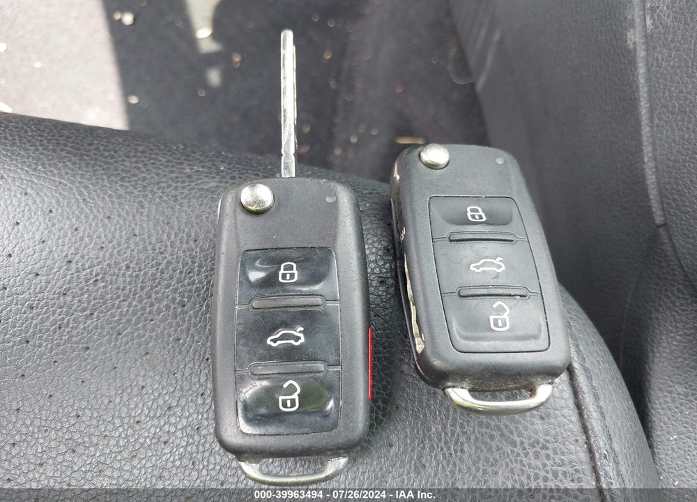 2013 VOLKSWAGEN JETTA 2.5L SE VIN: 3VWDP7AJ5DM361737