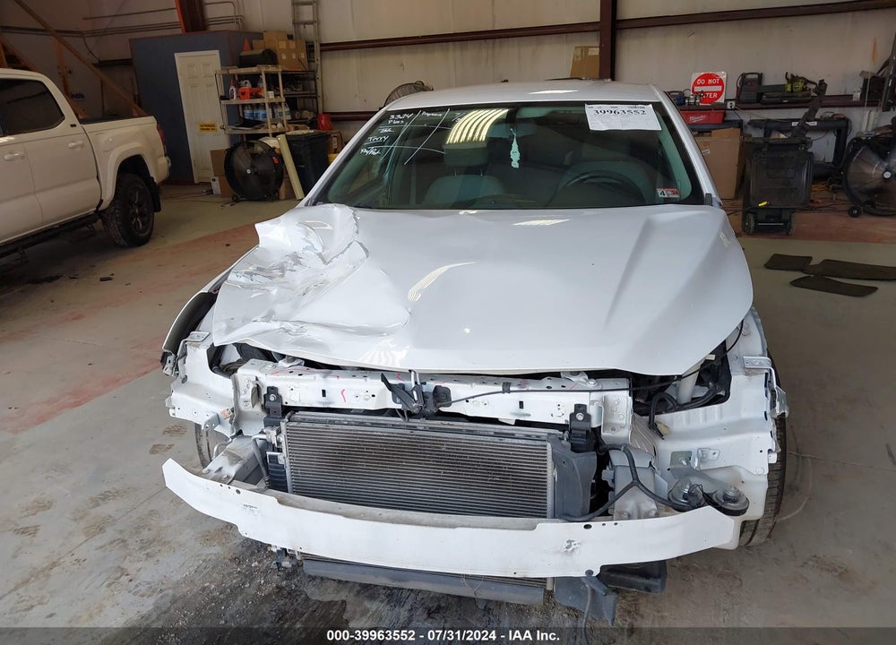 2013 CHEVROLET MALIBU 1LS VIN: 1G11B5SAXDF183839