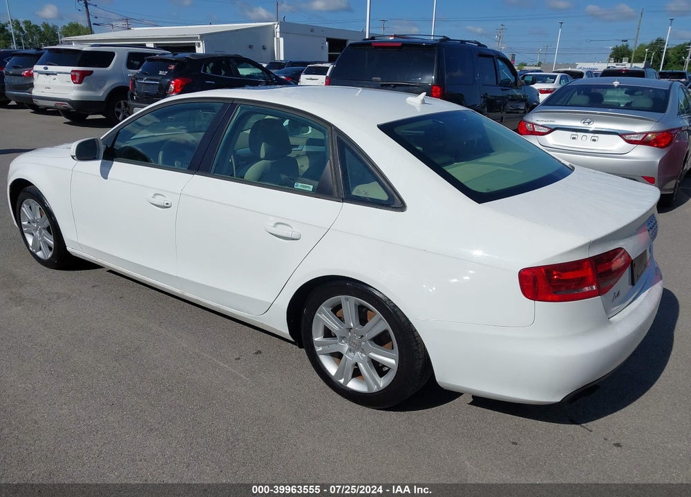 2010 AUDI A4 PREMIUM VIN: WAUBFAFL4AN043272