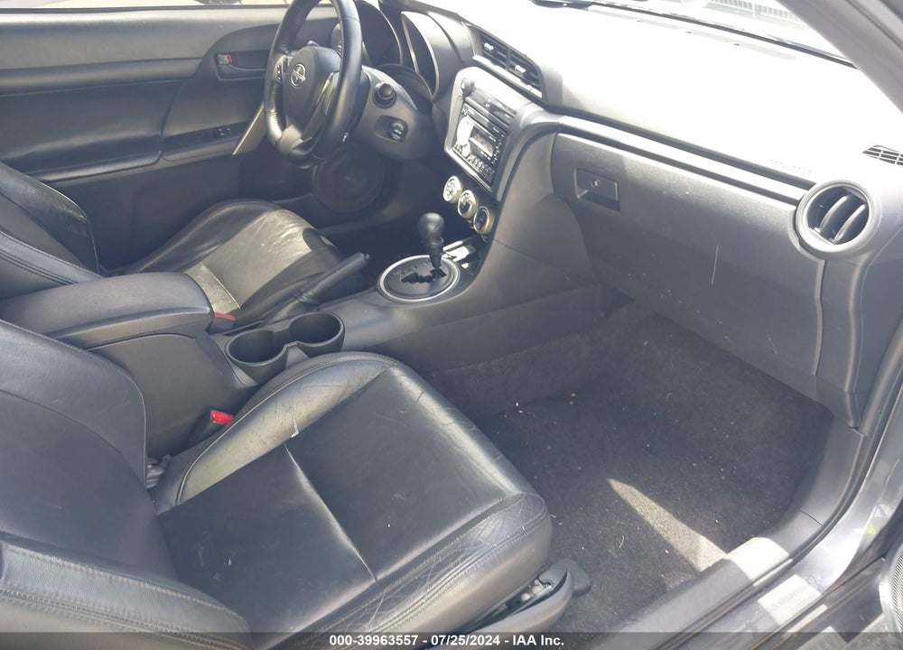 2011 SCION TC VIN: JTKJF5C76B3006730