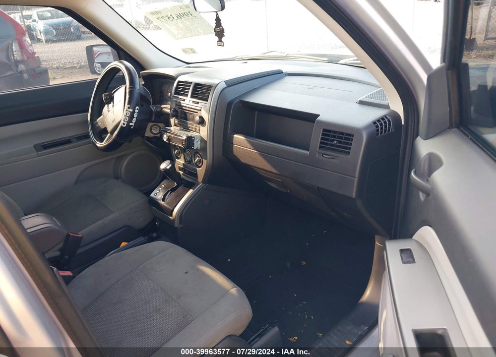 2007 JEEP PATRIOT SPORT VIN: 1J8FF28W37D395266