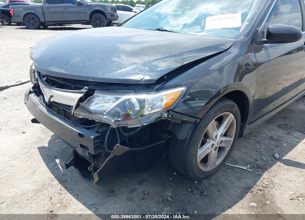 2013 TOYOTA CAMRY SE VIN: 4T1BF1FK7DU216203