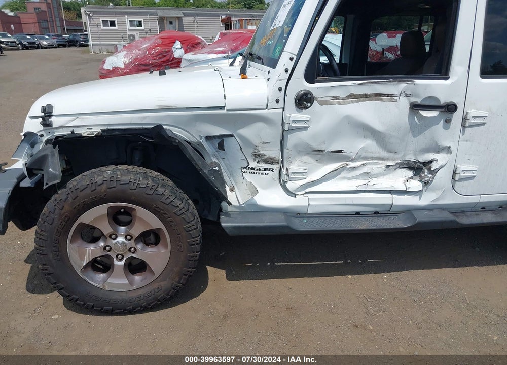 2016 JEEP WRANGLER UNLIMITED SAHARA VIN: 1C4BJWEG9GL182790