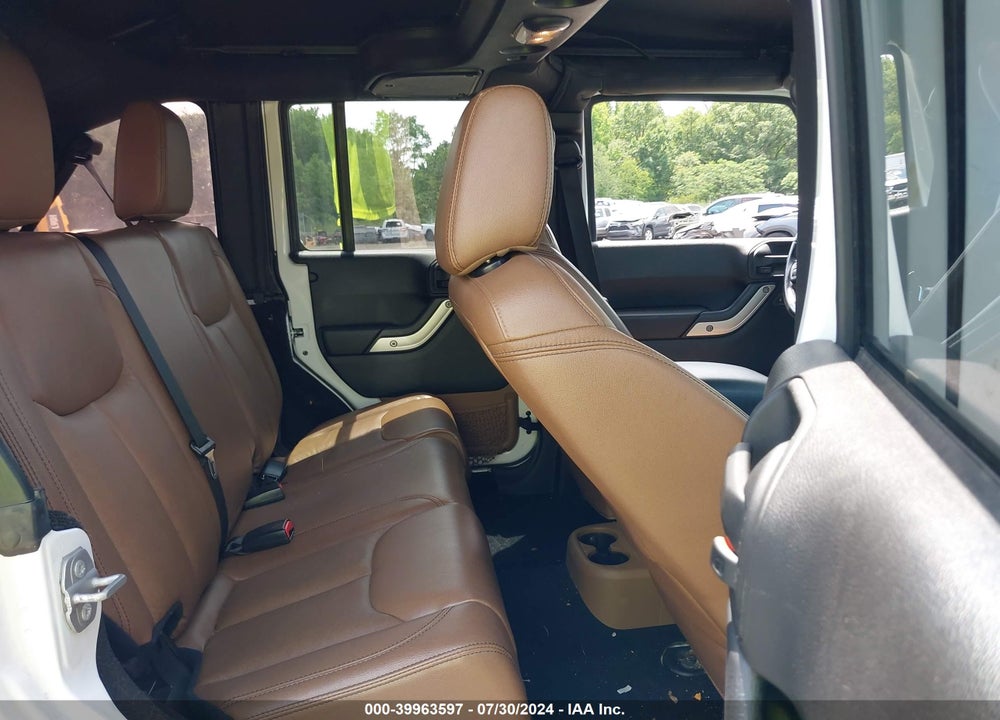 2016 JEEP WRANGLER UNLIMITED SAHARA VIN: 1C4BJWEG9GL182790