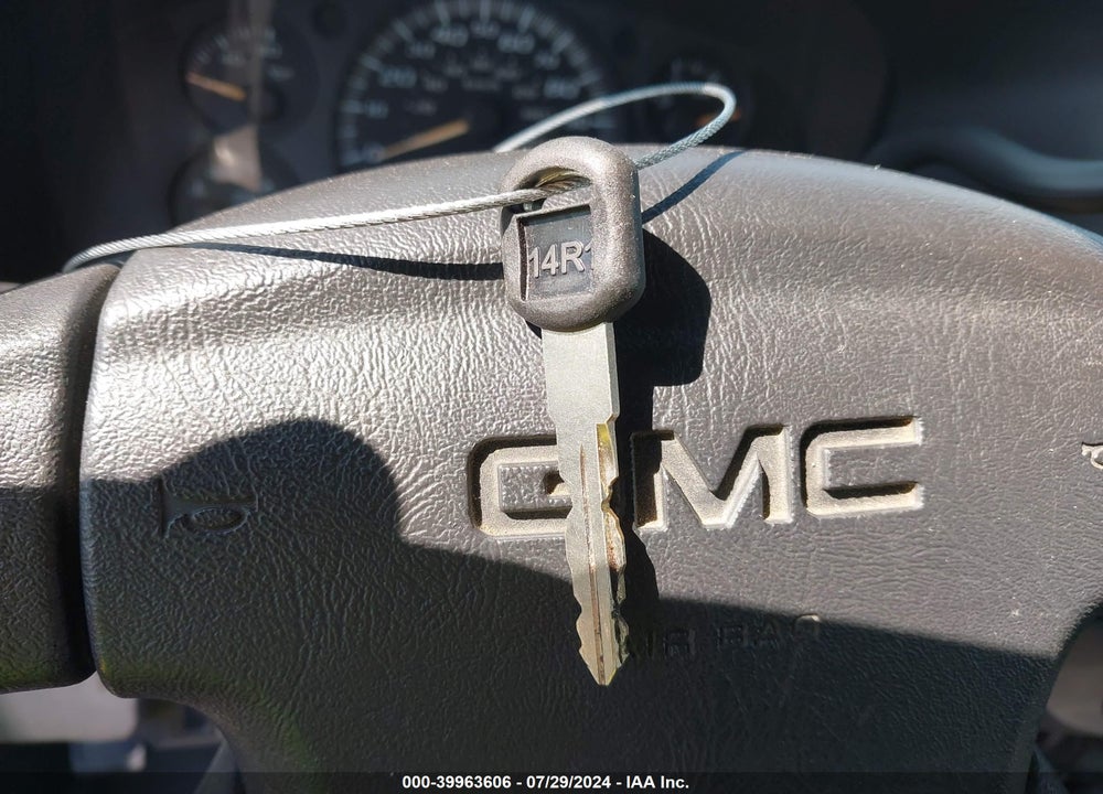 2003 GMC SAVANA STANDARD VIN: 1GTHG35U631139138