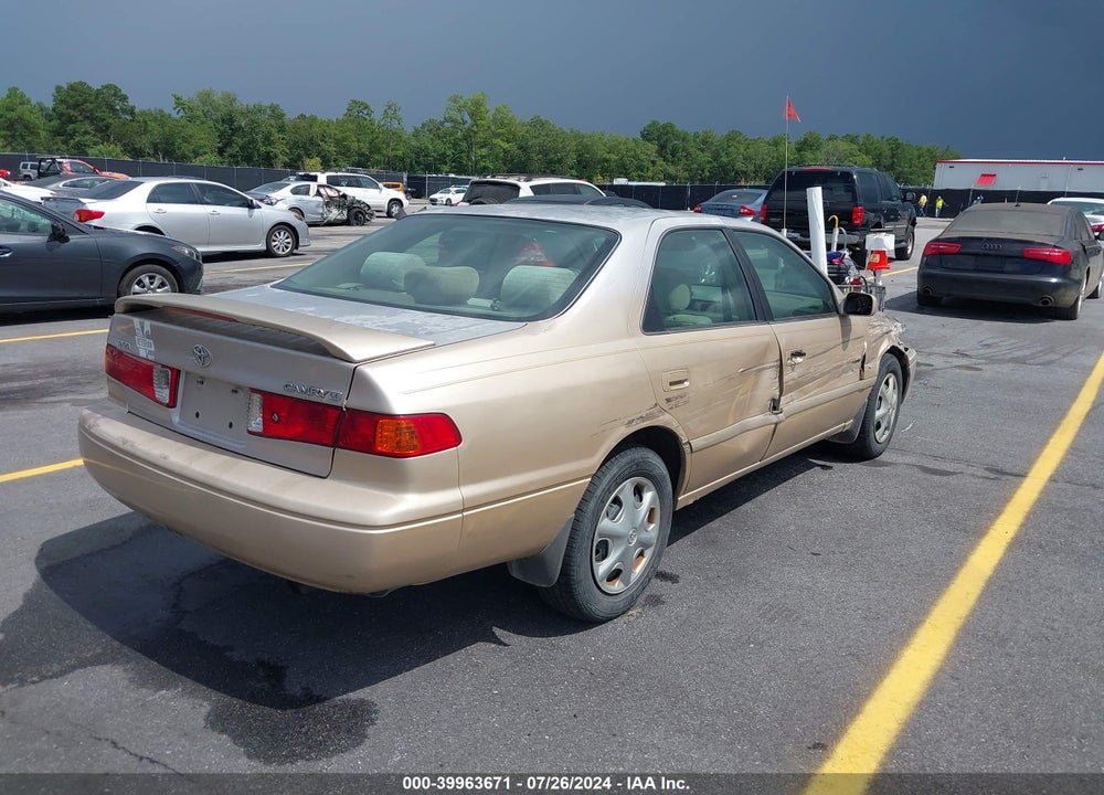 2001 TOYOTA CAMRY CE VIN: 4T1BG22K11U817532