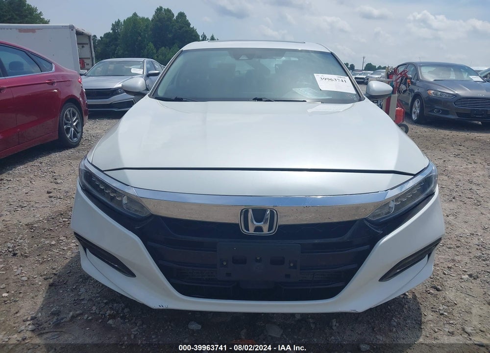 2018 HONDA ACCORD VIN: 1HGCV1F49JA010151
