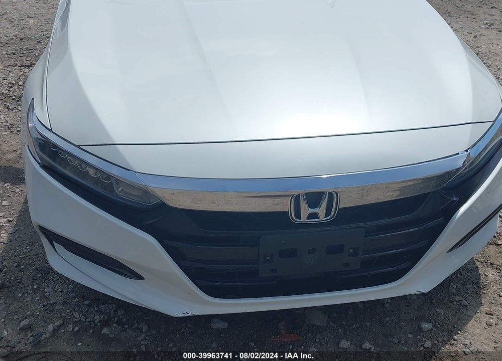2018 HONDA ACCORD VIN: 1HGCV1F49JA010151