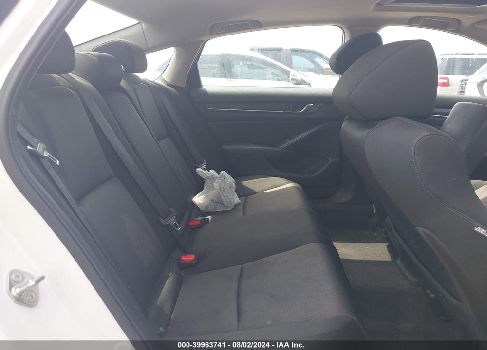 2018 HONDA ACCORD VIN: 1HGCV1F49JA010151