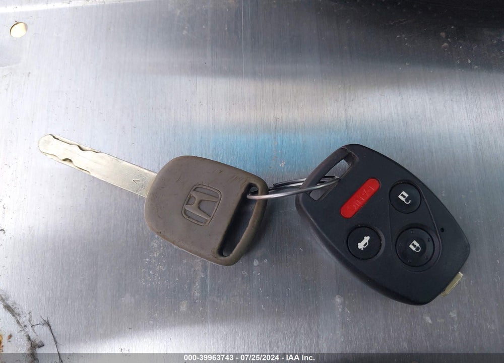 2005 HONDA ACCORD 2.4 LX VIN: 1HGCM56475A171288