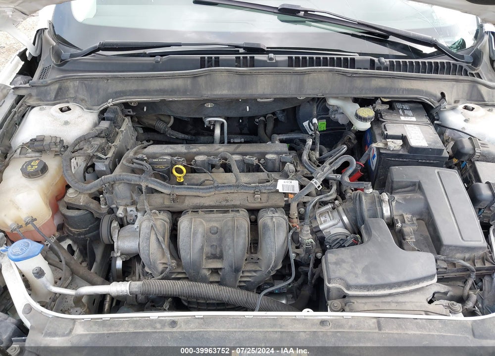 2015 FORD FUSION SE VIN: 3FA6P0H7XFR252375