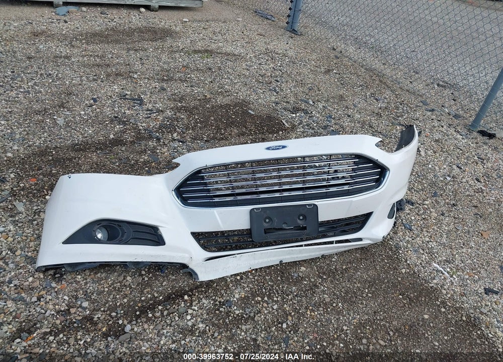 2015 FORD FUSION SE VIN: 3FA6P0H7XFR252375