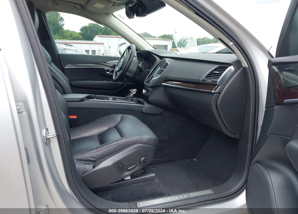 2019 VOLVO XC90 T5 MOMENTUM VIN: YV4102PK5K1432486