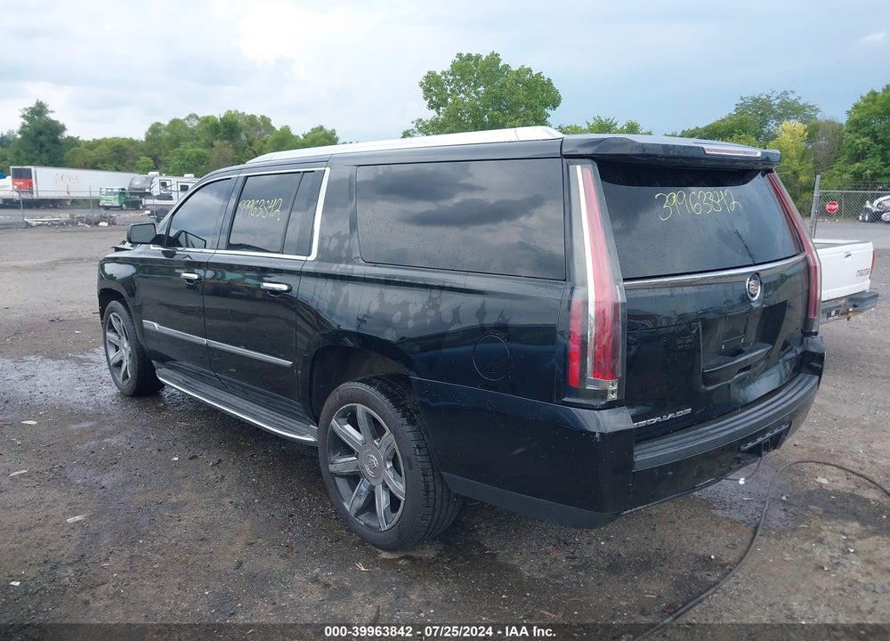 2015 CADILLAC ESCALADE ESV LUXURY VIN: 1GYS4HKJ4FR179059