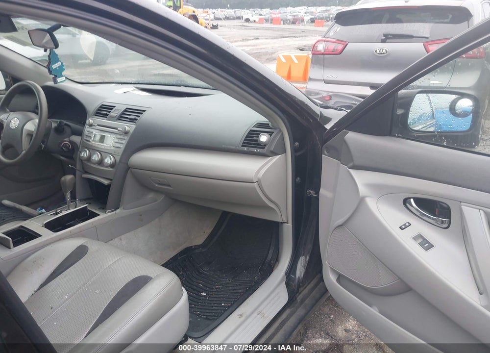 2011 TOYOTA CAMRY LE VIN: 4T1BF3EK4BU130194