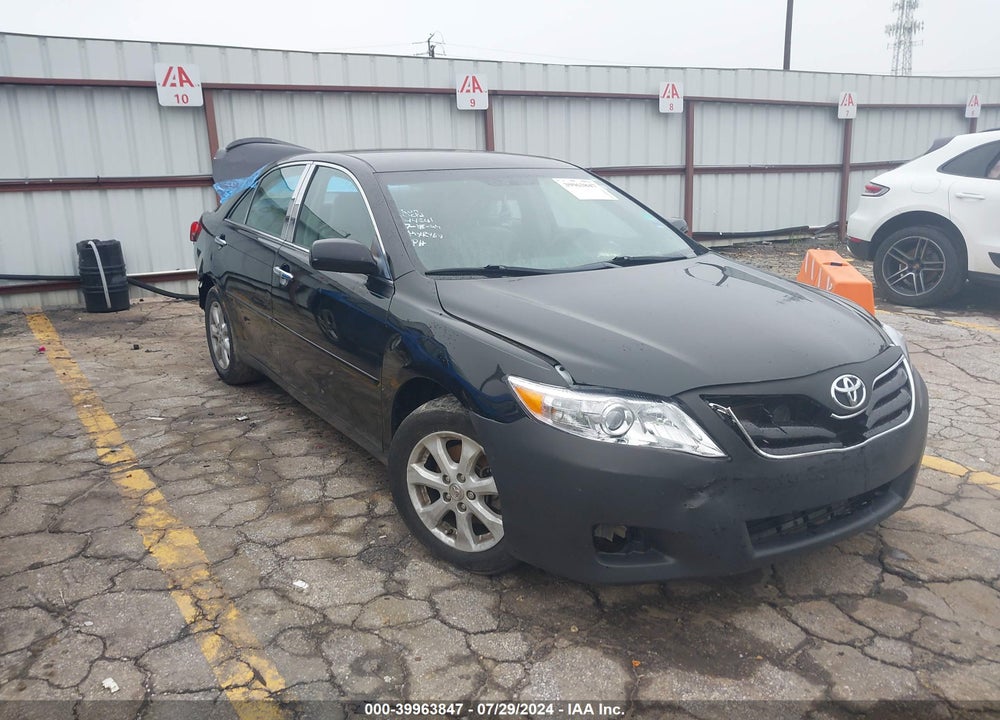2011 TOYOTA CAMRY LE VIN: 4T1BF3EK4BU130194