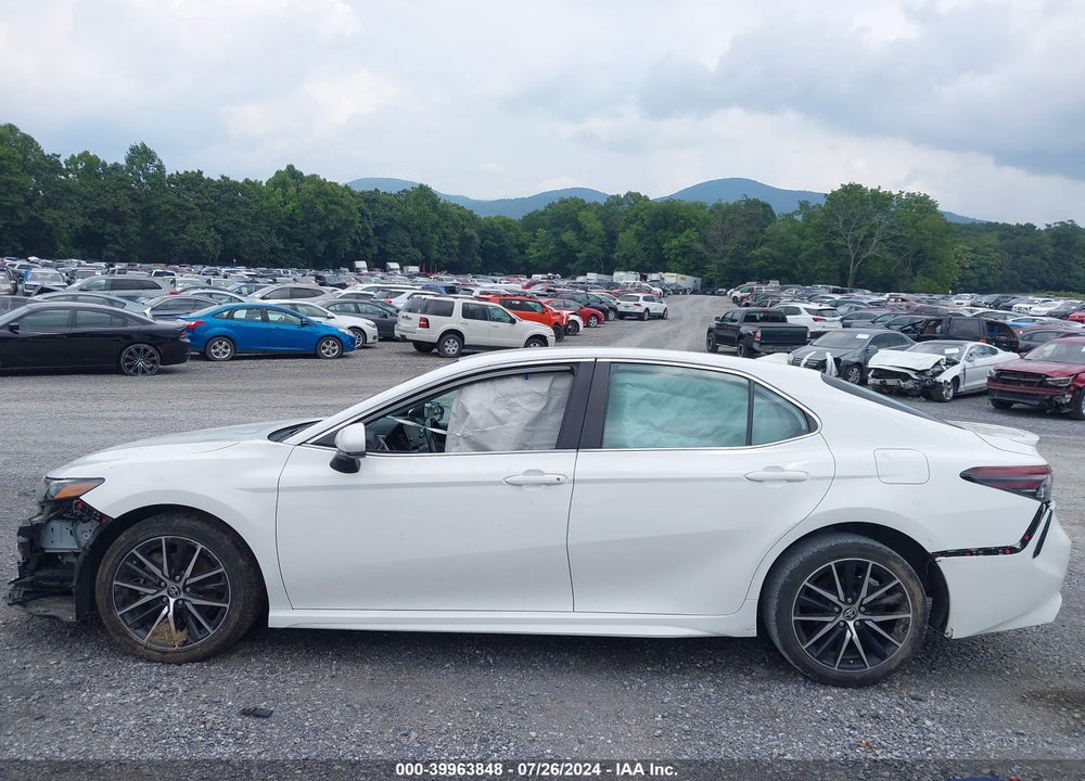 2021 TOYOTA CAMRY SE VIN: 4T1G11AK2MU444430