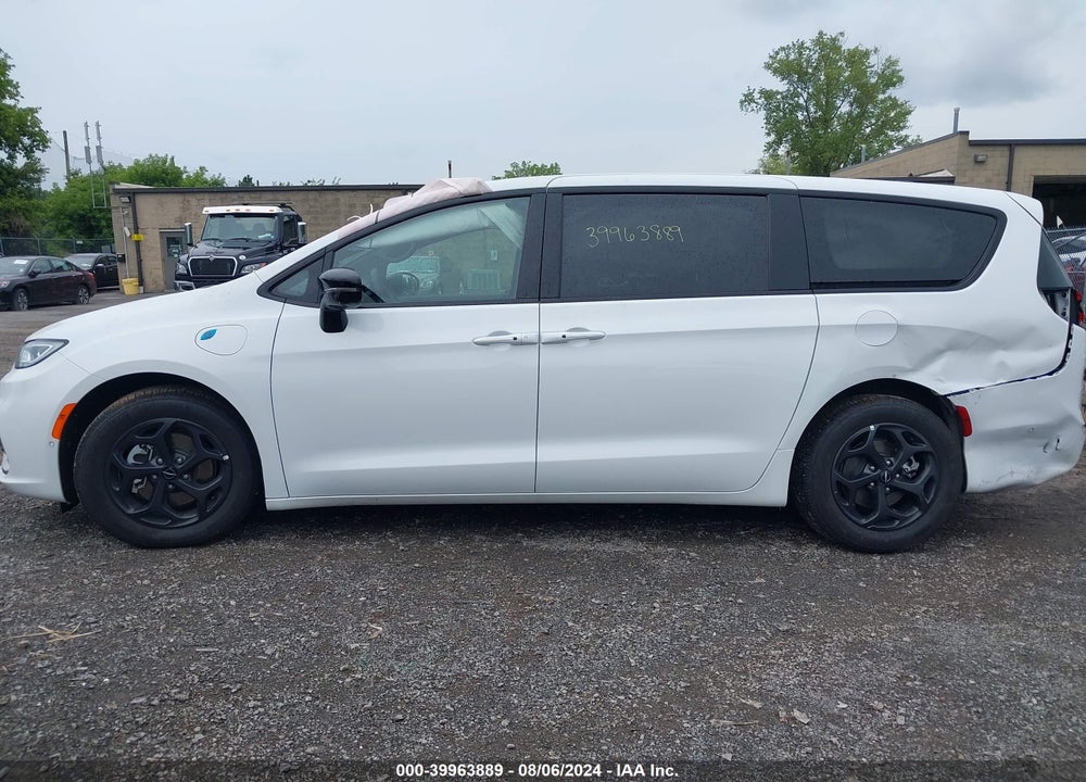 2024 CHRYSLER PACIFICA HYBRID SELECT VIN: 2C4RC1S74RR156558