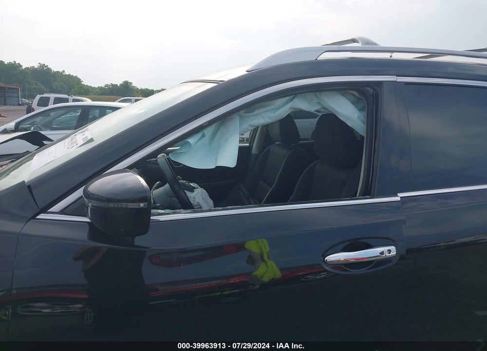 2020 NISSAN ROGUE SV INTELLIGENT AWD VIN: JN8AT2MVXLW141077