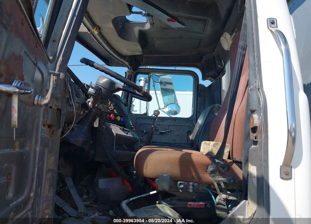 1987 MACK 600 R600 VIN: 1M1N187Y7HA019499