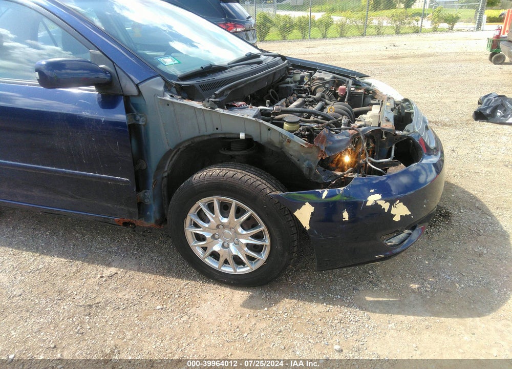 2003 TOYOTA COROLLA LE VIN: JTDBR32E030013800