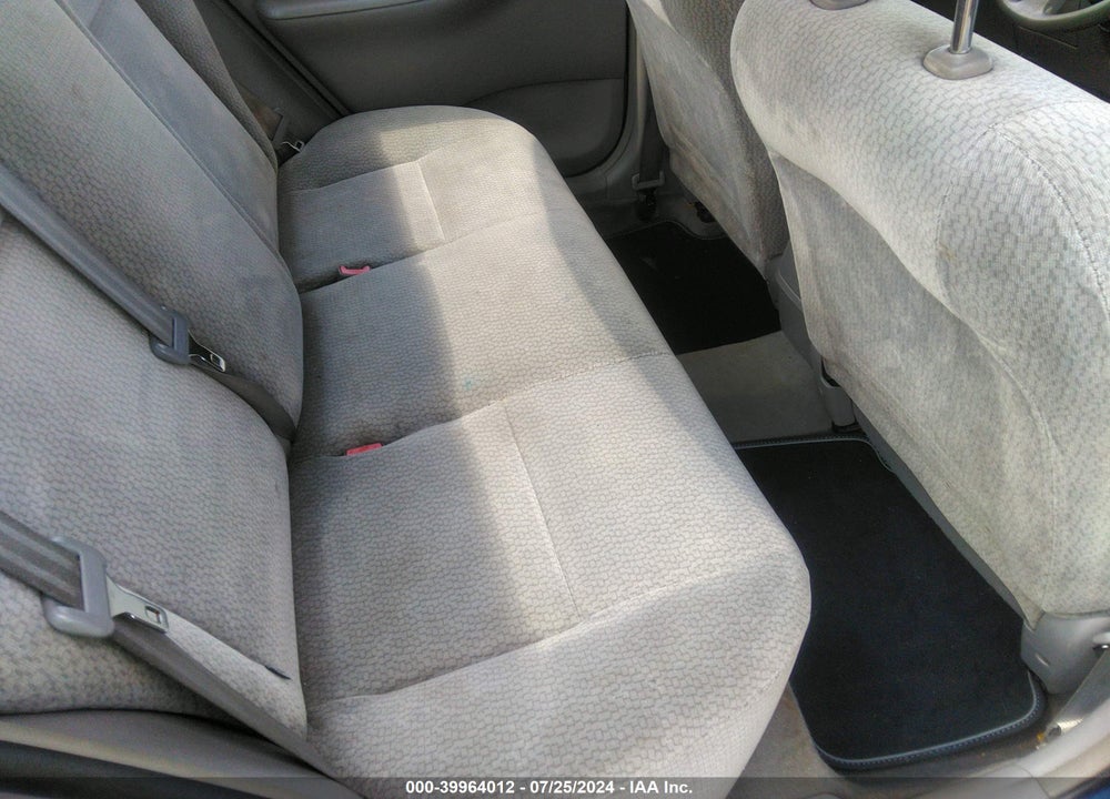 2003 TOYOTA COROLLA LE VIN: JTDBR32E030013800
