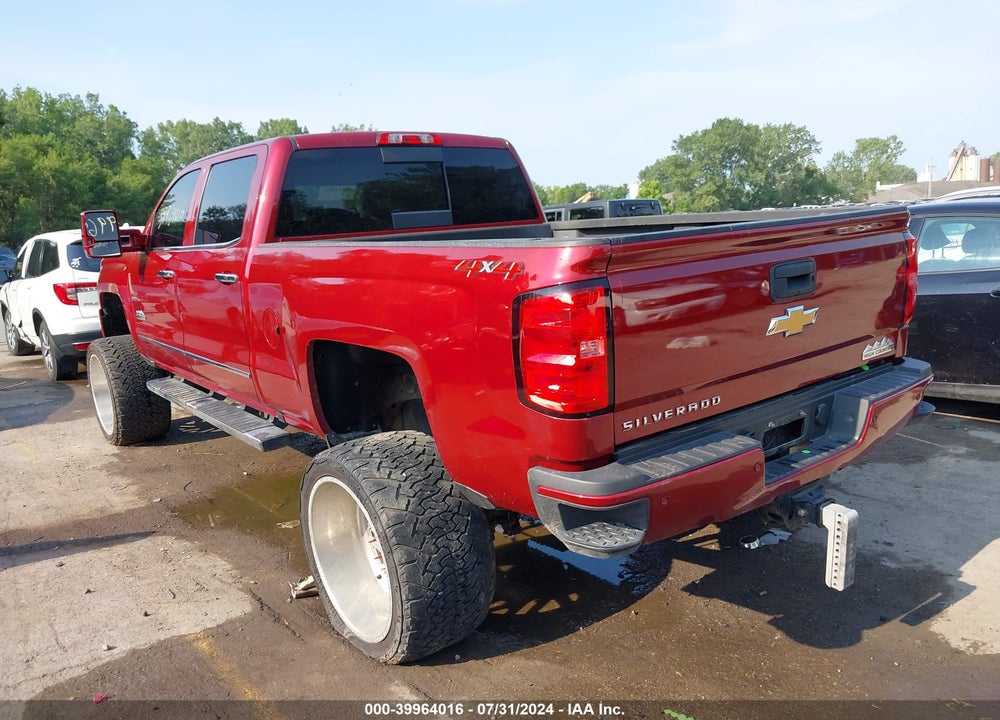 2018 CHEVROLET SILVERADO 2500HD HIGH COUNTRY VIN: 1GC1KXEY2JF260260