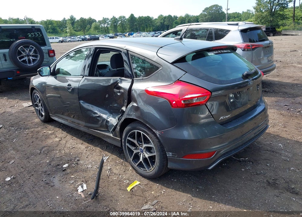 2016 FORD FOCUS SE VIN: 1FADP3K22GL381216