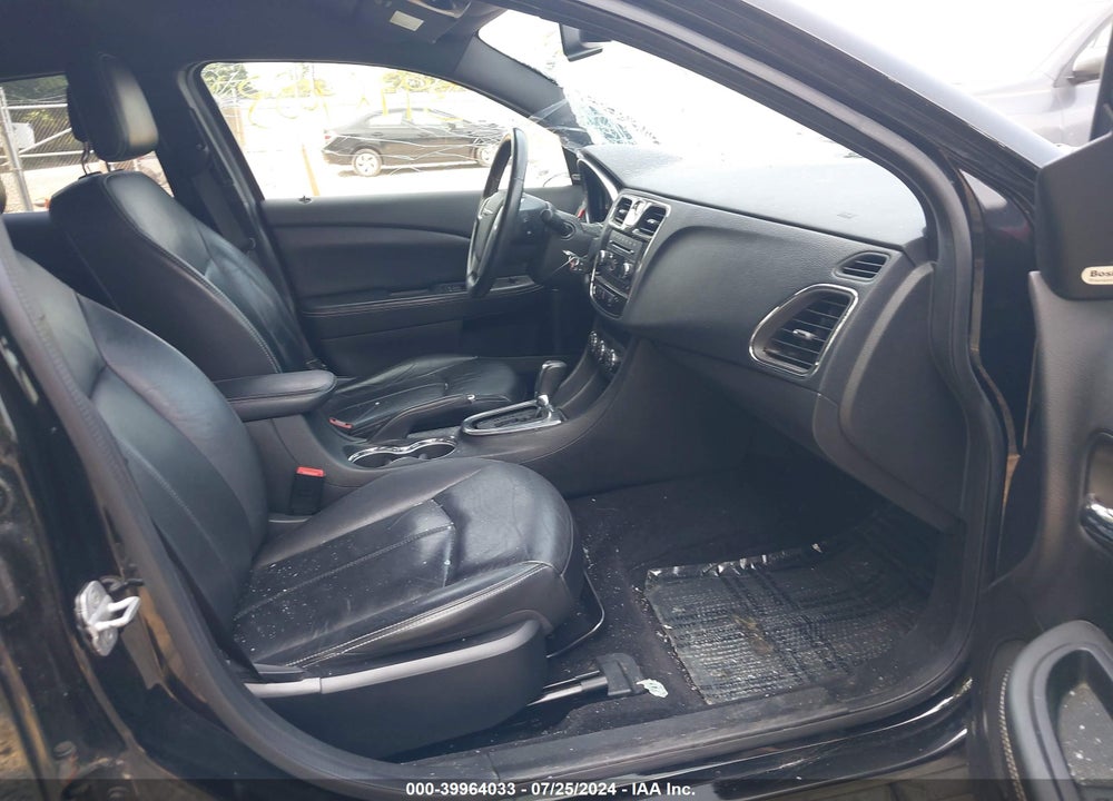 2013 CHRYSLER 200 LIMITED VIN: 1C3CCBCG4DN602048