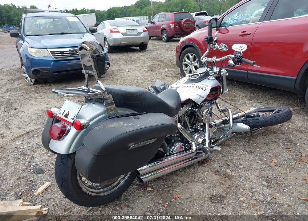 2014 HARLEY-DAVIDSON FXDL DYNA LOW RIDER VIN: 1HD1GNM25EC331430