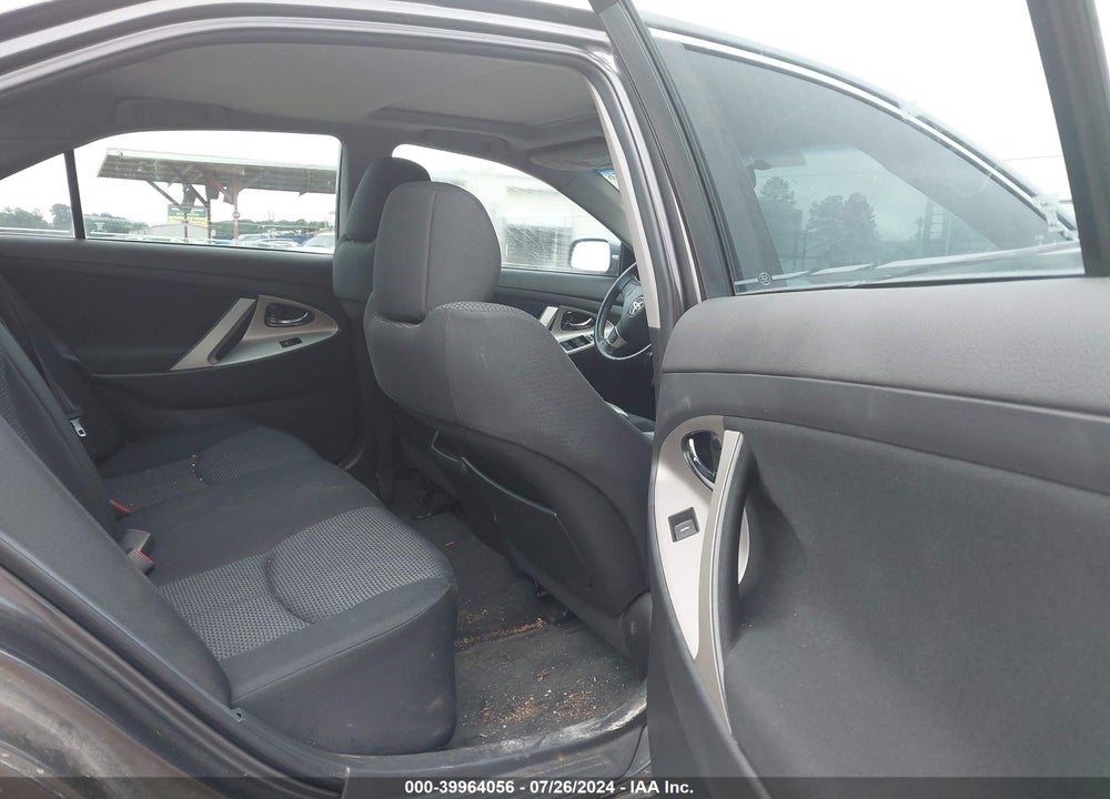 2011 TOYOTA CAMRY SE VIN: 4T1BF3EK7BU661079