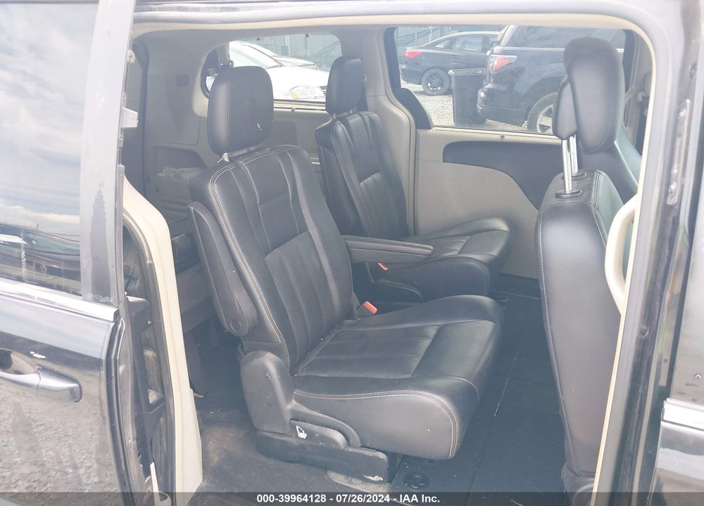 2014 CHRYSLER TOWN & COUNTRY TOURING VIN: 2C4RC1BG1ER225572