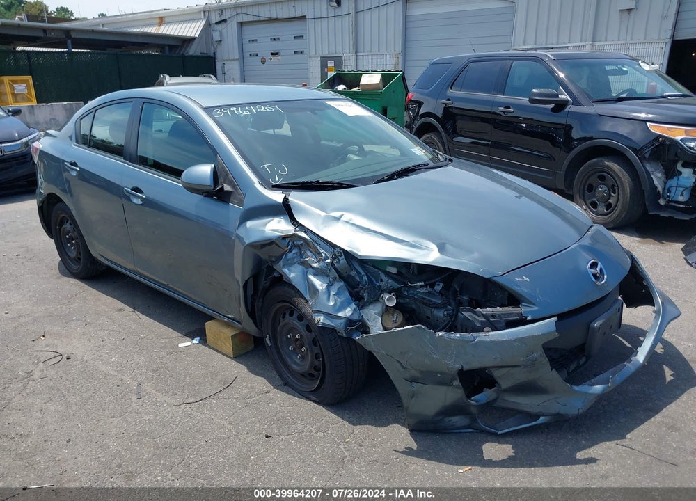 2013 MAZDA 3 I SPORT VIN: JM1BL1UP0D1755548