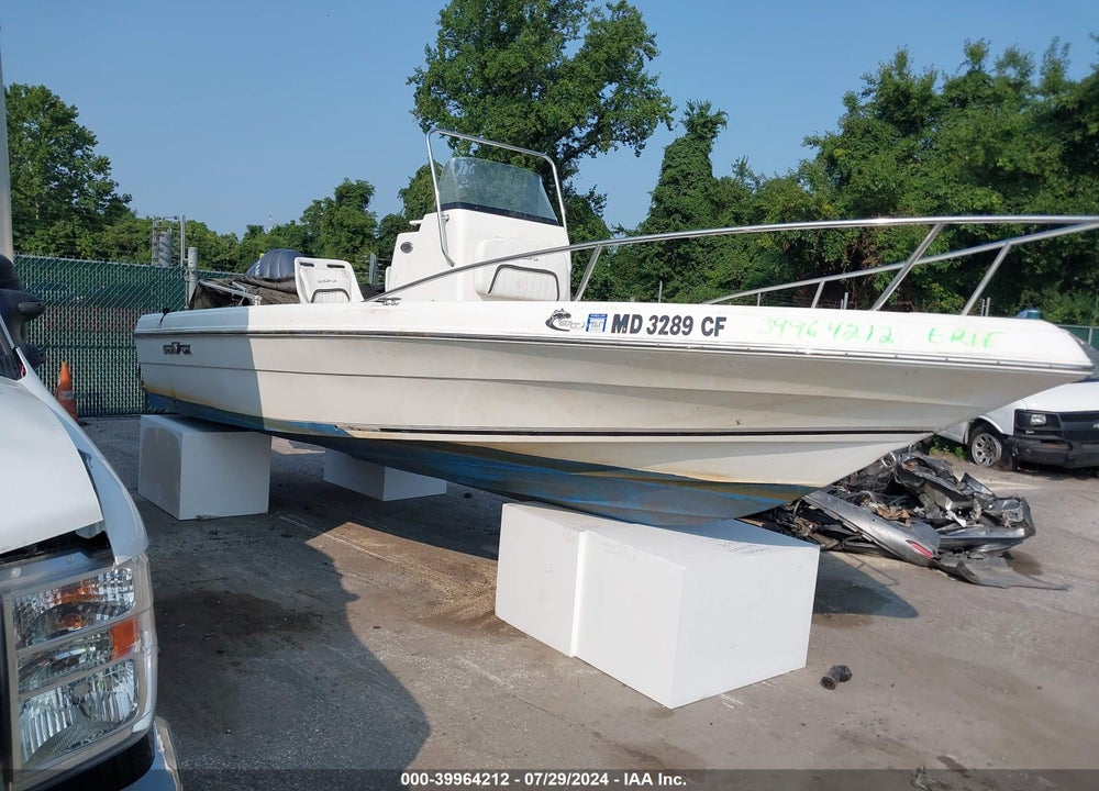 2011 SEA FOX 197 CENTER CONSOLE VIN: 00000LYGUB118I011