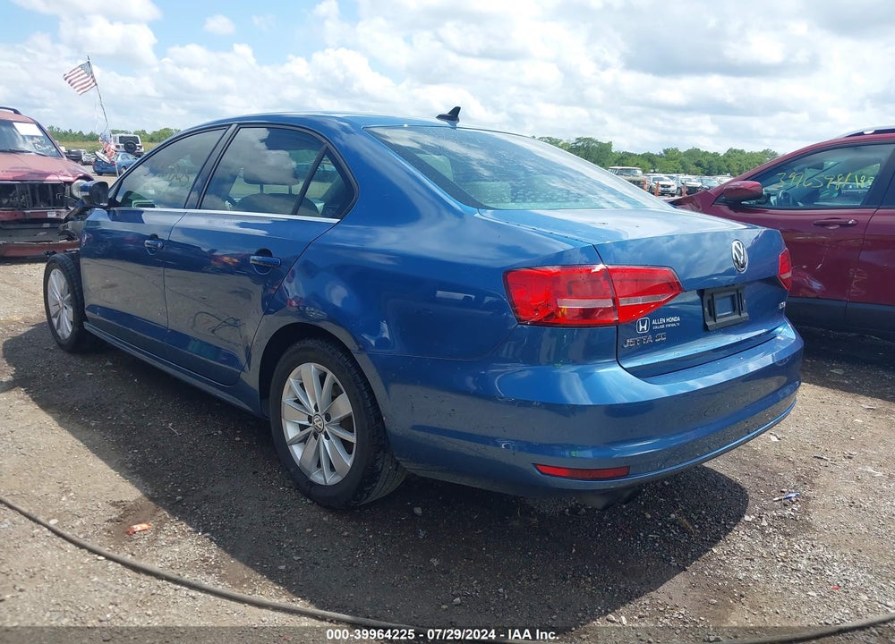 2015 VOLKSWAGEN JETTA 1.8T SE VIN: 3VWD07AJ6FM225463