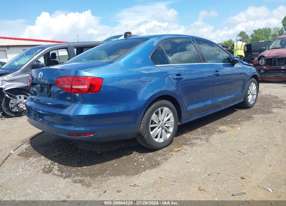 2015 VOLKSWAGEN JETTA 1.8T SE VIN: 3VWD07AJ6FM225463